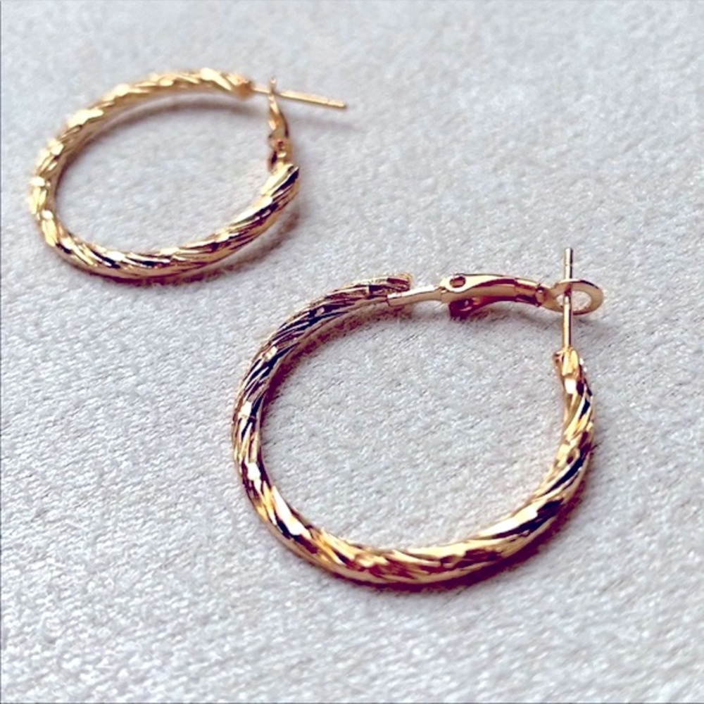 Small textured gold hoop earrings